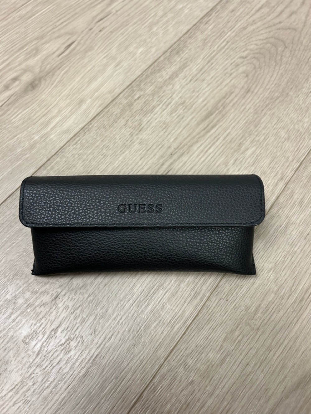 Guess‎ Black Pebbled Leather Glasses/Sunglasses Case